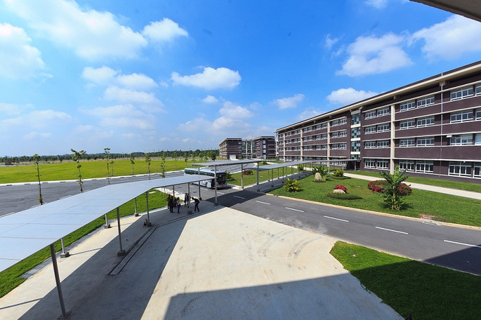Một góc hiện đại của trường ĐH Quốc tế Miền Đông.