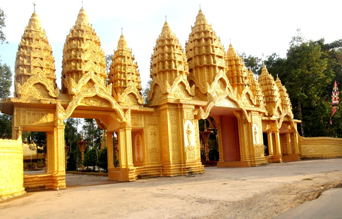 Chùa Vàm Ray.