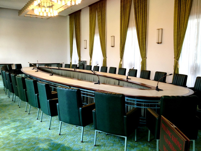 Phòng họp nội các của chính quyền Tổng thống Nguyễn Văn Thiệu (tầng trệt). Phòng họp nội các của chính quyền Tổng thống Nguyễn Văn Thiệu (tầng trệt).