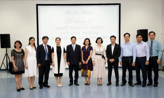 Buổi lễ có sự tham dự của bà Hoàng Nguyễn Thu Thảo - Tổng Giám đốc NHG, Phó giáo sư Tiến sĩ Thái Bá Cần - Phó tổng giám đốc Phát triển khối Đại học NHG - Chủ tịch Hội đồng quản trị trường Đại học Hoa Sen; Nhà giáo ưu tú - Giáo sư - Tiến sĩ Mai Hồng Quỳ - Hiệu trưởng HSU cùng Ban Giám hiệu, tập thể giảng viên, nhân viên và sinh viên HSU; các phóng viên đến từ các cơ quan báo chí, đài truyền hình. Buổi lễ có sự tham dự của bà Hoàng Nguyễn Thu Thảo - Tổng Giám đốc NHG, Phó giáo sư Tiến sĩ Thái Bá Cần - Phó tổng giám đốc Phát triển khối Đại học NHG - Chủ tịch Hội đồng quản trị trường Đại học Hoa Sen; Nhà giáo ưu tú - Giáo sư - Tiến sĩ Mai Hồng Quỳ - Hiệu trưởng HSU cùng Ban Giám hiệu, tập thể giảng viên, nhân viên và sinh viên HSU; các phóng viên đến từ các cơ quan báo chí, đài truyền hình.