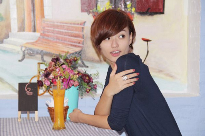 >>AI ĐẸP HƠN HOTGIRL KIM PHƯỢNG NHỮNG NỮ SINH DIỆN ÁO DÀI ĐẸP HƠN HOA HẬU MAI PHƯƠNG THÚY (P32) <<HOTGIRL HỌC V IỆN BÁO CHÍ ĐẸP RẠNG NGỜI TRONG SẮC THU <<NỮ SINH ĐH PHƯƠNG ĐÔNG THƯỚT THA ÁO DÀI <<NGẨN NGƠ TRƯỚC STYLE DỄ THƯƠNG CỦA HƯƠNG ZINNIE >>KINH DỊ LỄ HỘI HÓA TRANG CỦA SINH VIÊN