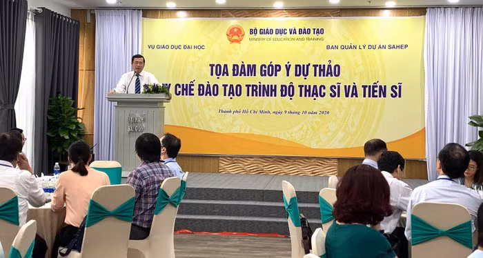 Ngày 9/10/2020 Bộ Giáo dục và Đào tạo tổ chức tọa đàm góp ý cho dự thảo đào tạo tiến sĩ, thạc sĩ, ảnh minh họa, nguồn: Báo Giáo dục và Thời đại.