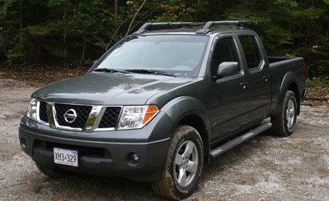 8. Nissan Frontier Nissan Frontier là một mẫu xe tải nhẹ thành công hơn so với những mẫu xe tải lực lưỡng. Frontier bán được hơn 990.000 chiếc kể từ khi xuất hiện vào năm 1997 và nó cũng cần có một mẫu thiết kế lại dù Nissan cho biết phiên bản mới cũng cần ít nhất 2 năm nữa mới ra mắt. Ảnh: Nissan Frontier trên đất Mỹ. 8. Nissan Frontier Nissan Frontier là một mẫu xe tải nhẹ thành công hơn so với những mẫu xe tải lực lưỡng. Frontier bán được hơn 990.000 chiếc kể từ khi xuất hiện vào năm 1997 và nó cũng cần có một mẫu thiết kế lại dù Nissan cho biết phiên bản mới cũng cần ít nhất 2 năm nữa mới ra mắt. Ảnh: Nissan Frontier trên đất Mỹ.