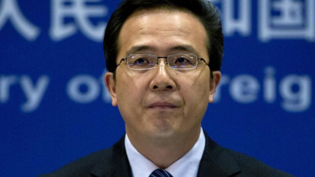 Hồng Lỗi khẳng định, vụ Jang Song-thaek là công việc nội bộ của Bắc Triều Tiên, nhưng theo Bưu điện Hoa Nam, giới chức Bắc Kinh đang rất quan ngại. Hồng Lỗi khẳng định, vụ Jang Song-thaek là công việc nội bộ của Bắc Triều Tiên, nhưng theo Bưu điện Hoa Nam, giới chức Bắc Kinh đang rất quan ngại.