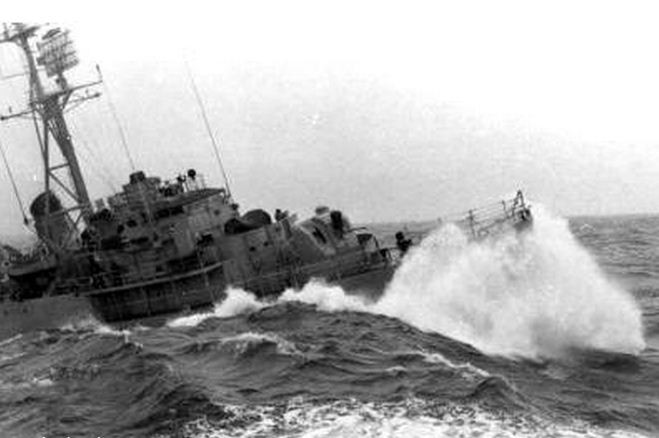 Giao tranh ở Hoàng Sa 1974. Giao tranh ở Hoàng Sa 1974.