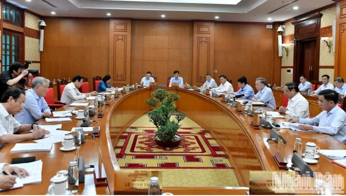 Quang cảnh cuộc họp. (Ảnh: Đăng Khoa) hop bo chinh tri.JPG