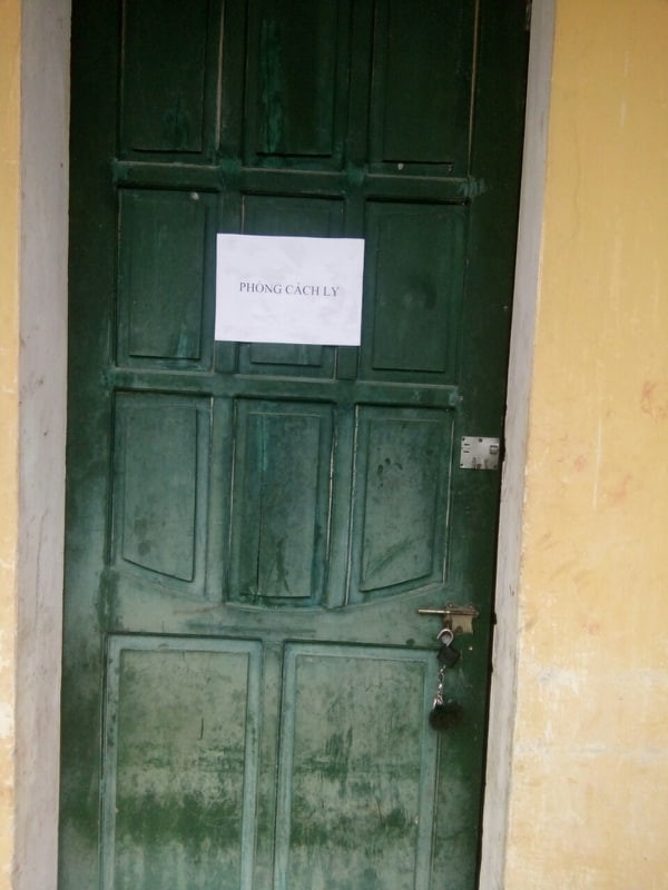 Môi trường đều bố trí phòng cách ly ngay khi phát hiện có học sinh có biểu hiện nghi nhiễm. Môi trường đều bố trí phòng cách ly ngay khi phát hiện có học sinh có biểu hiện nghi nhiễm.