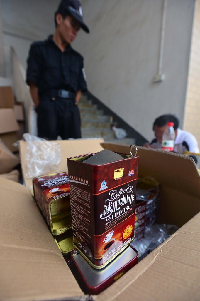 Muôn kiểu bao bì đóng gói, từ bình dân đến cao cấp