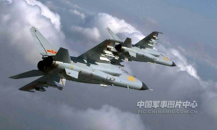 Oanh tạc cơ J 7 đại quân khu Tế Nam