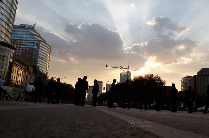 Cảnh sát trực đảm bảo an ninh 24/24 cho Đại sứ quán Nhật Bản Cảnh sát trực đảm bảo an ninh 24/24 cho Đại sứ quán Nhật Bản