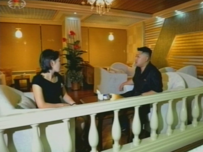 Cùng Đệ nhất phu nhân ngồi quán cafe Cùng Đệ nhất phu nhân ngồi quán cafe