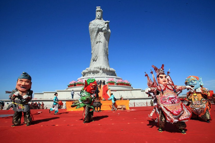 Màn biểu diễn hóa trang truyền thống Màn biểu diễn hóa trang truyền thống