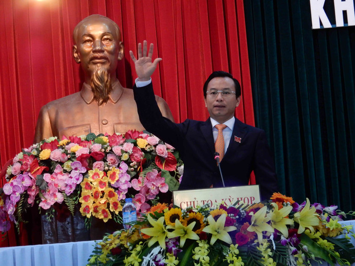 Người dân kỳ vọng, ông Nguyễn Xuân Anh nhận thêm một chức vụ mới sẽ đưa Đà Nẵng ngày càng phát triển mạnh hơn nữa. Ảnh: Hoàng Tuấn Người dân kỳ vọng, ông Nguyễn Xuân Anh nhận thêm một chức vụ mới sẽ đưa Đà Nẵng ngày càng phát triển mạnh hơn nữa. Ảnh: Hoàng Tuấn