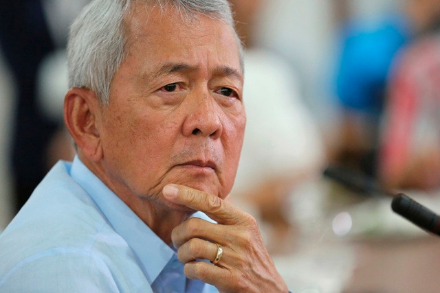 Ngoại trưởng Philippines Perfecto Yasay, ảnh: dwiz882am.com. Ngoại trưởng Philippines Perfecto Yasay, ảnh: dwiz882am.com.