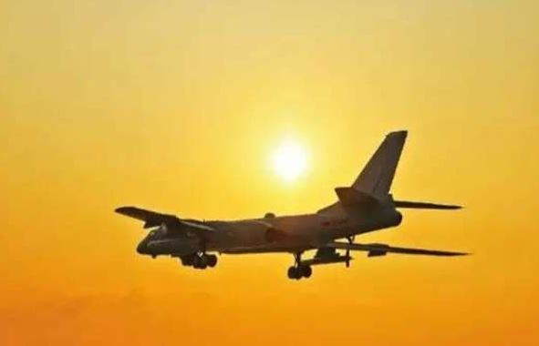 Máy bay quân sự Trung Quốc thị uy trước Nhật Bản, ảnh minh họa: SCMP. Máy bay quân sự Trung Quốc thị uy trước Nhật Bản, ảnh minh họa: SCMP.