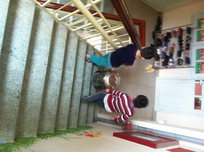 Hình ảnh được cắt từ clip do độc giả cung cấp. Hình ảnh được cắt từ clip do độc giả cung cấp.