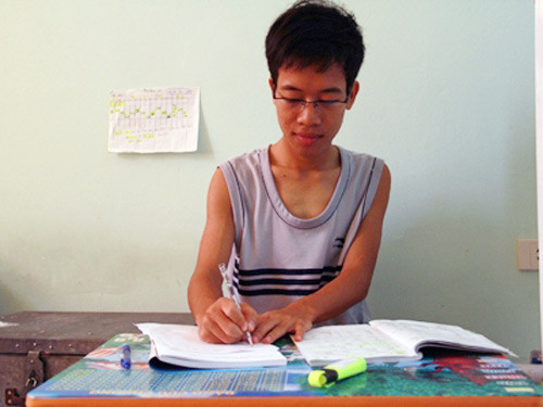 Tân sinh viên của trường ĐH Bách Khoa - Ngô Kiên Đức Tân sinh viên của trường ĐH Bách Khoa - Ngô Kiên Đức