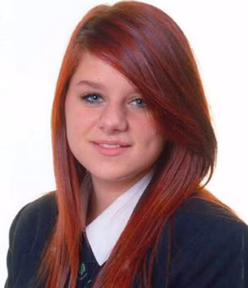 Megan Stammers, nữ sinh 15 tuổi bỏ trốn cùng thầy giáo. Megan Stammers, nữ sinh 15 tuổi bỏ trốn cùng thầy giáo.