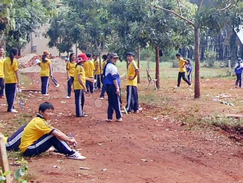 Trường THPT Nguyễn Trường Tộ - nơi xảy ra vụ việc.