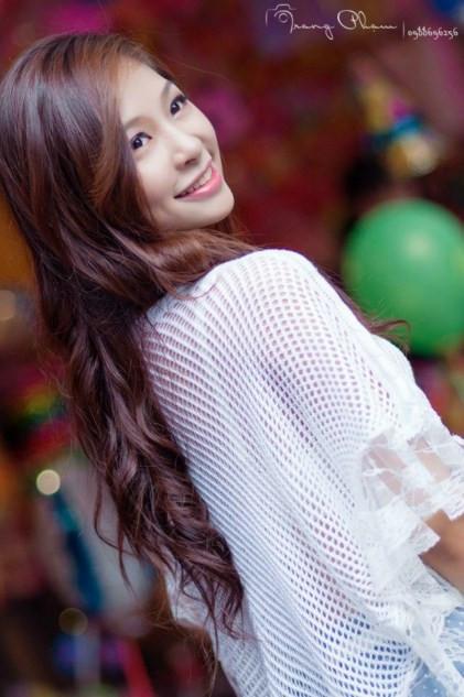 Nụ cười rạng rỡ luôn nở trên môi. <<NỮ SINH KINH BẮC DỊU DÀNG KHOE SẮC TRONG TÀ ÁO DÀI <<HOT GIRL ĐH PHƯƠNG ĐÔNG RẠNG NGỜI ĐÓN TRUNG THU <<TEEN MODEL AN PHƯƠNG "BIẾN HÓA" VỚI STYLE DỄ THƯƠNG <<NHỮNG NỮ SINH MẶC ÁO DÀI ĐẸP HƠN CẢ HOA HẬU MAI PHƯƠNG THÚY (P18) Nụ cười rạng rỡ luôn nở trên môi. <<NỮ SINH KINH BẮC DỊU DÀNG KHOE SẮC TRONG TÀ ÁO DÀI <<HOT GIRL ĐH PHƯƠNG ĐÔNG RẠNG NGỜI ĐÓN TRUNG THU <<TEEN MODEL AN PHƯƠNG "BIẾN HÓA" VỚI STYLE DỄ THƯƠNG <<NHỮNG NỮ SINH MẶC ÁO DÀI ĐẸP HƠN CẢ HOA HẬU MAI PHƯƠNG THÚY (P18)
