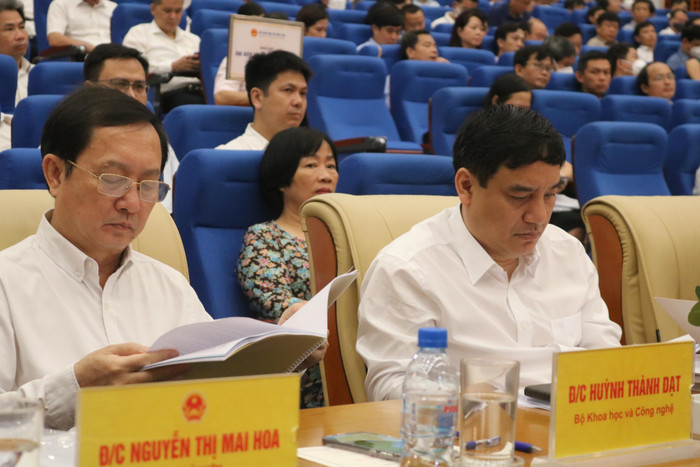 Nhiều vấn đề về tự chủ đại học đã được bàn luận sôi nổi tại hội nghị. Ảnh: Doãn Nhàn Nhiều vấn đề về tự chủ đại học đã được bàn luận sôi nổi tại hội nghị. Ảnh: Doãn Nhàn