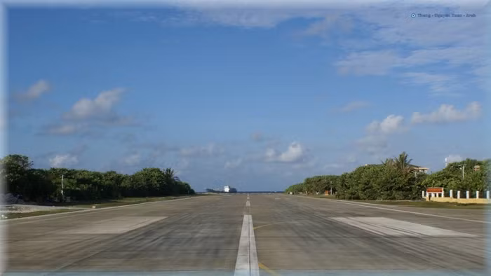Sân bay trên đảo Trường Sa nằm trong quần đảo Trường Sa thuộc chủ quyền Việt Nam hiện do Hải quân nhân dân Việt Nam quản lý