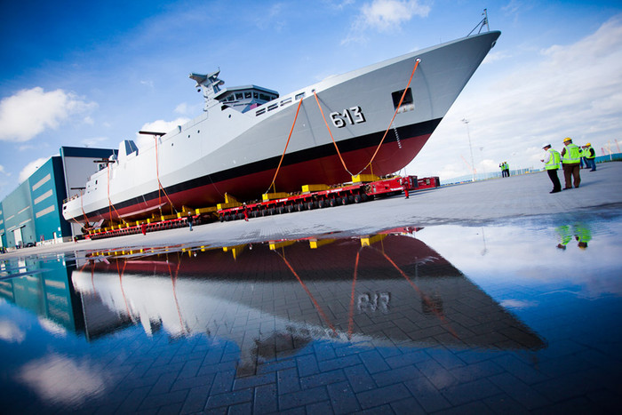 Chiến hạm hộ tống lớp Sigma của Hải quân Việt Nam, theo Quân giải phóng, Hải quân Việt Nam có 4 chiếc, trong đó 2 chiếc đóng tại Schelde - Hà Lan, hai chiếc sau đóng tại Việt Nam Chiến hạm hộ tống lớp Sigma của Hải quân Việt Nam, theo Quân giải phóng, Hải quân Việt Nam có 4 chiếc, trong đó 2 chiếc đóng tại Schelde - Hà Lan, hai chiếc sau đóng tại Việt Nam