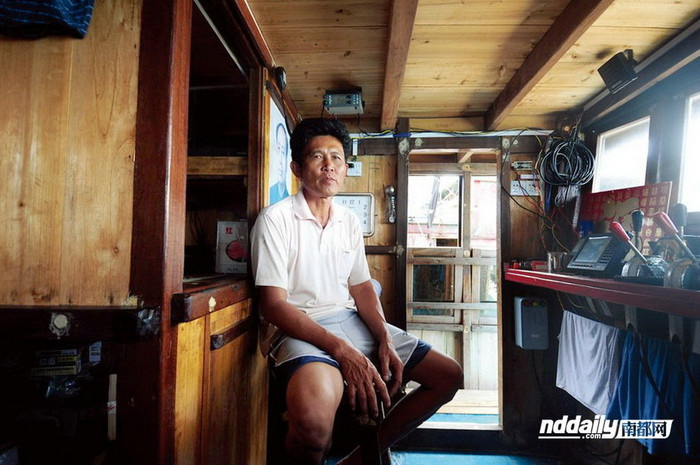 Một ngư dân Trung Quốc ở đảo Hải Nam vừa đưa tàu trở lại Scarborough Một ngư dân Trung Quốc ở đảo Hải Nam vừa đưa tàu trở lại Scarborough