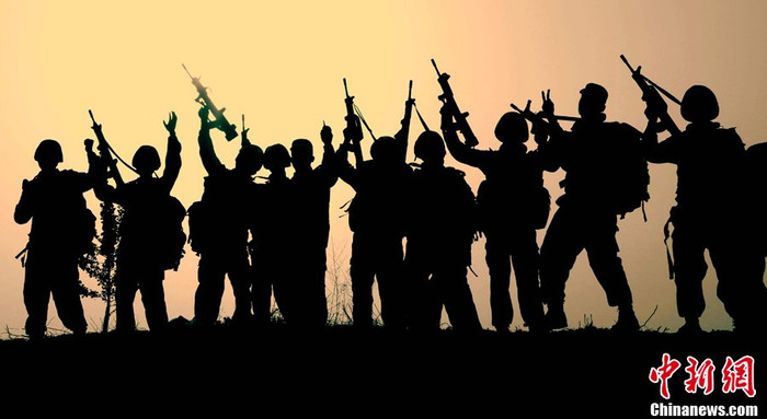 Sung sướng hoàn thành nội dung diễn tập, kết thúc 3 ngày 3 đêm sát hạch "ma quỷ" Sung sướng hoàn thành nội dung diễn tập, kết thúc 3 ngày 3 đêm sát hạch "ma quỷ"