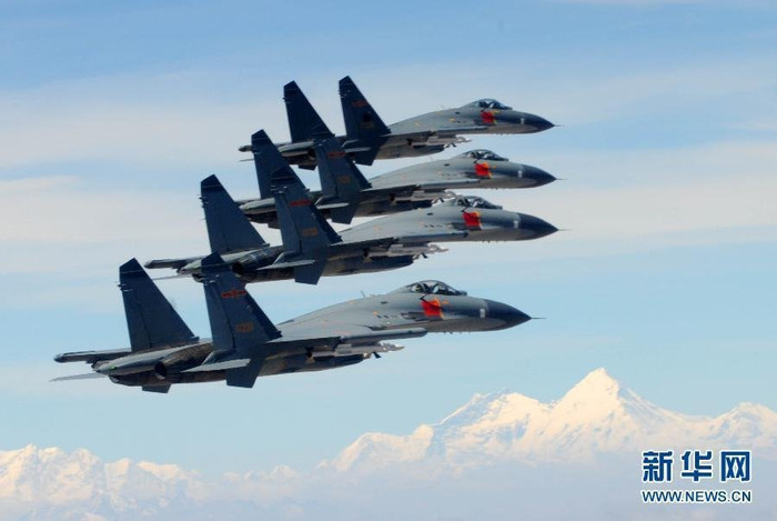 Kanwa đánh giá, từ các căn cứ không quân phía Tây Nam, lực lượng chiến đấu cơ J-11 Trung Quốc có bán kính tác chiến bao trùm thủ đô New Delhi, Ấn Độ