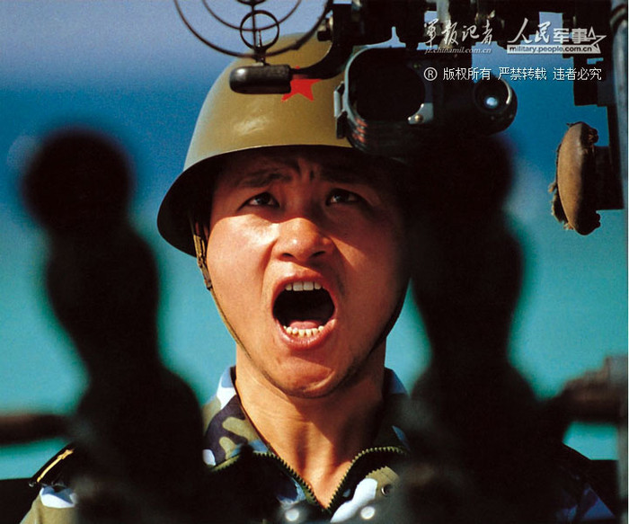 Binh lính Trung Quốc đồn trú trái phép tại khu vực Trường Sa huấn luyện quân sự Binh lính Trung Quốc đồn trú trái phép tại khu vực Trường Sa huấn luyện quân sự