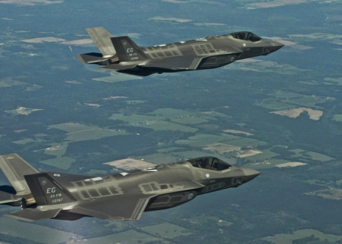 2 chiếc F - 35 được biên chế cho căn cứ Eglin ngày 10/4