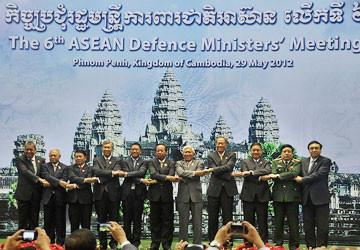 Hội nghị Bộ trưởng Quốc phòng ASEAN lần thứ 6 tại Camphuchia vừa diễn ra ngày 29/5/2012