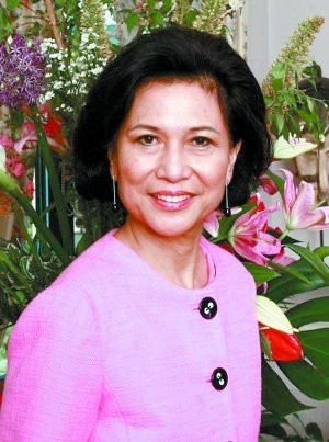 Bà Loida Nicolas Lewis