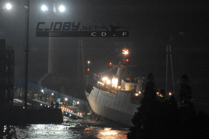 Tàu hộ vệ hạng nhẹ do Trung Quốc chế tạo Tàu hộ vệ hạng nhẹ do Trung Quốc chế tạo