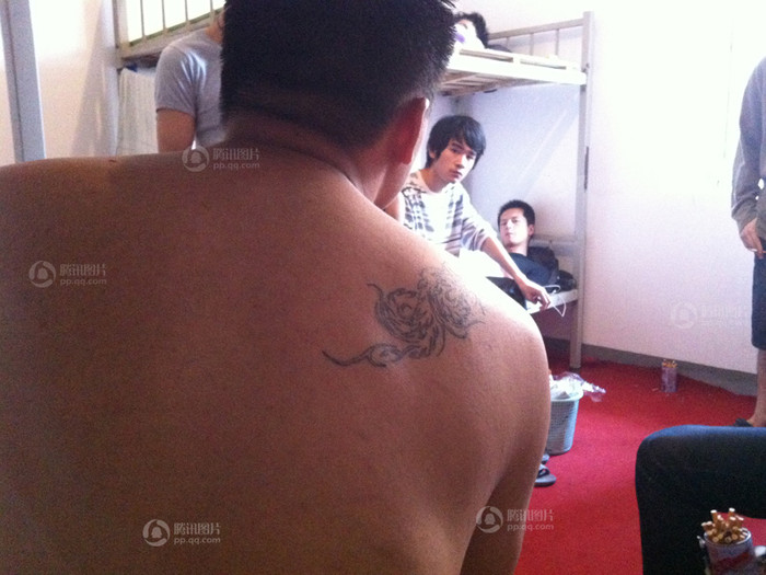 Chuyện phiếm trong những ngày dài chờ đợi Chuyện phiếm trong những ngày dài chờ đợi