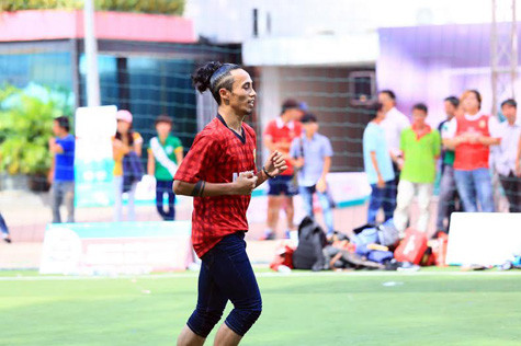 Trông anh da dáng một cầu thủ thực thụ