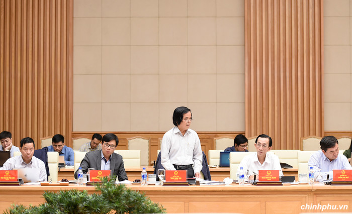 Thành viên Tổ tư vấn phát biểu tại buổi làm việc. (Ảnh:VGP) Thành viên Tổ tư vấn phát biểu tại buổi làm việc. (Ảnh:VGP)