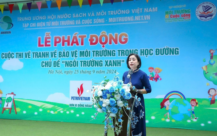 Bà Nguyễn Thị Kim Thu - Bí thư chi bộ, Hiệu trưởng trường Tiểu học Mỹ Đình 2 phát biểu tại Lễ phát động IMG_20240925_160934.jpg