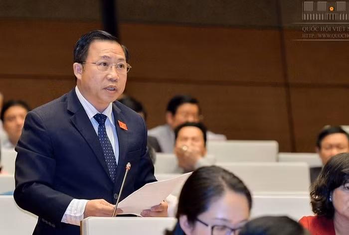 Đại biểu Lưu Bình Nhưỡng nhấn mạnh cần xây dựng thương hiệu Việt thông qua xây dựng một nền kinh tế nhấn văn, kinh doanh sản xuất có đạo đức. (Ảnh: Quochoi.vn)