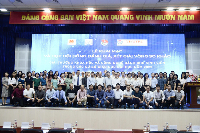 Vòng chung khảo và Lễ tổng kết, trao Giải thưởng khoa học và công nghệ dành cho sinh viên trong cơ sở giáo dục đại học năm 2022 dự kiến sẽ được tổ chức vào tháng 12/2022 tại trường Đại học Hà Nội. Ảnh: Doãn Nhàn Vòng chung khảo và Lễ tổng kết, trao Giải thưởng khoa học và công nghệ dành cho sinh viên trong cơ sở giáo dục đại học năm 2022 dự kiến sẽ được tổ chức vào tháng 12/2022 tại trường Đại học Hà Nội. Ảnh: Doãn Nhàn