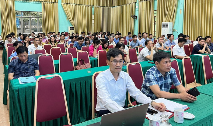 Hội nghị tập huấn Quy chế và nghiệp vụ tổ chức thi tốt nghiệp trung học phổ thông năm 2024, tỉnh Vĩnh Phúc. Ảnh: Sở Giáo dục và Đào tạo Vĩnh Phúc 88033ed4e2014c5f1510.jpg