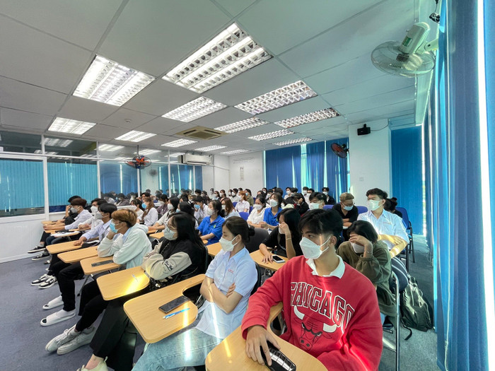 Sinh viên ngành tiếng Trung Quốc, Trường Cao đẳng Đại Việt Sài Gòn 92cb94f8e60849561019.jpg