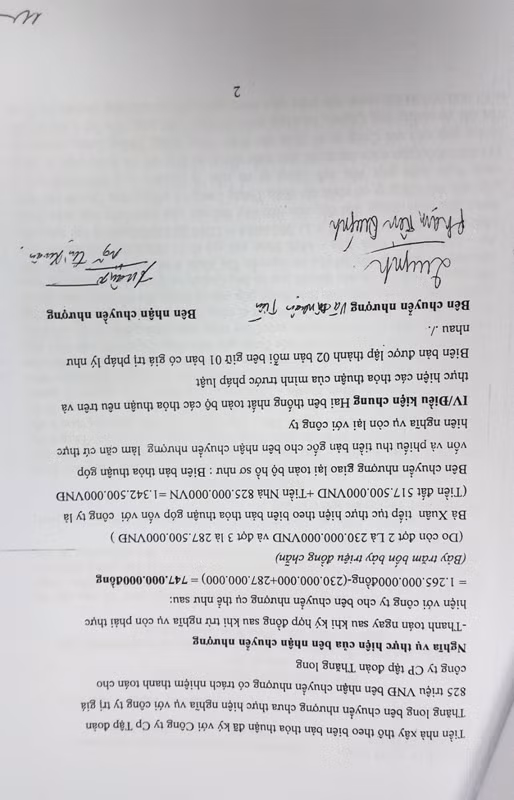 Bà Nghiêm Thị Minh Thúy giả mạo chữ ký của chồng để ký "giấy chuyển nhượng" với bà Xuân.