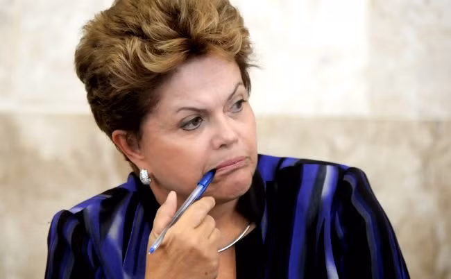 Tổng thống Braxil Dilma Rousseff có nguy cơ bị tước bỏ quyền lực vĩnh viễn. Ảnh: pragmatismopolitico.com.br. Tổng thống Braxil Dilma Rousseff có nguy cơ bị tước bỏ quyền lực vĩnh viễn. Ảnh: pragmatismopolitico.com.br.