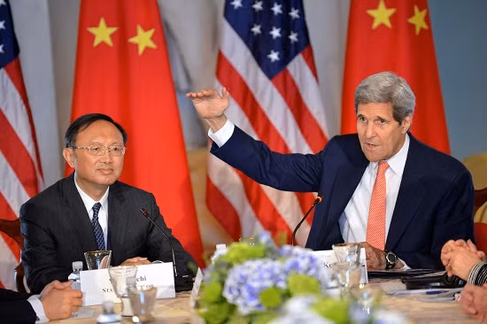 Ông Dương Khiết Trì - Ủy viên Quốc vụ viện Trung Quốc và Ngoại trưởng Mỹ John Kery, ảnh: The Interpreter.