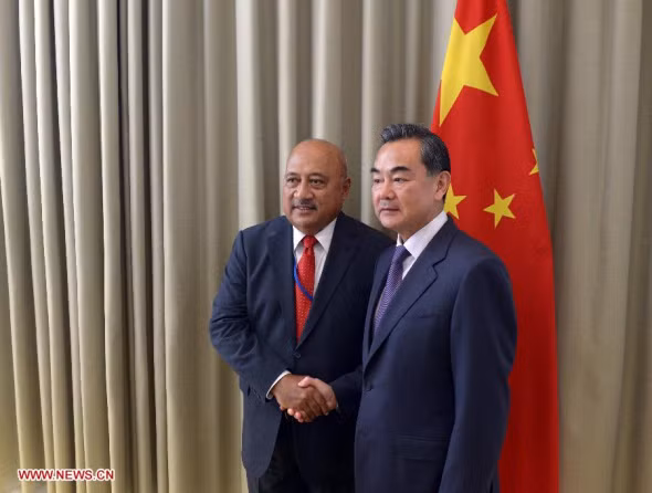 Ngoại trưởng Fiji Ratu Inoke Kubuabola và người đồng nhiệm Vương Nghị ở Bắc Kinh. Ảnh: Tân Hoa Xã Ngoại trưởng Fiji Ratu Inoke Kubuabola và người đồng nhiệm Vương Nghị ở Bắc Kinh. Ảnh: Tân Hoa Xã