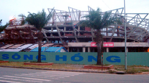 Tổng Công ty Xây dựng Sông Hồng liên tục bị phạt do chậm tiến độ thi công Nhà thi đấu TDTT Đà Nẵng phục vụ Đại hội TDTT toàn quốc lần VI Tổng Công ty Xây dựng Sông Hồng liên tục bị phạt do chậm tiến độ thi công Nhà thi đấu TDTT Đà Nẵng phục vụ Đại hội TDTT toàn quốc lần VI