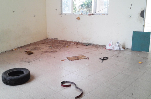 Trách nhiệm của ông Lý Duy Thanh trong vụ "rút ruột" Nhà thi đấu Gia Lâm chưa được cơ quan chức năng xử lý nghiêm minh. Trách nhiệm của ông Lý Duy Thanh trong vụ "rút ruột" Nhà thi đấu Gia Lâm chưa được cơ quan chức năng xử lý nghiêm minh.