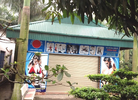 Dự án VAC nhưng lại xây dựng các dãy nhà kiên cố để kinh doanh dịch vụ thể dục thẩm mỹ. Dự án VAC nhưng lại xây dựng các dãy nhà kiên cố để kinh doanh dịch vụ thể dục thẩm mỹ.